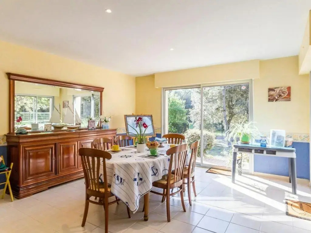 Gîte spacieux avec jardin clos et accès mer à 100m, proche commerces - Saint-Brévin-les-Pins - FR-1-306-1049