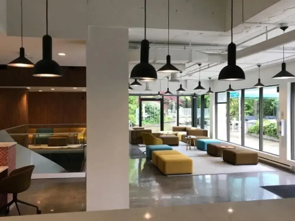 Backpacker College at EC Vancouver: APT Living