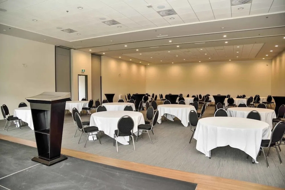 Hotel du Lac Champlain, an Ascend Collection Hotel