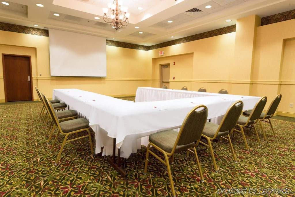 Drury Inn & Suites Indianapolis Northeast