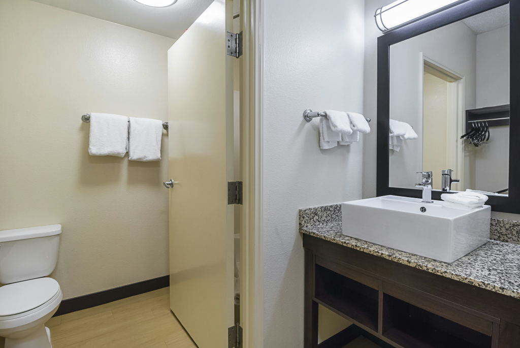 Red Roof Inn PLUS+ Phoenix West