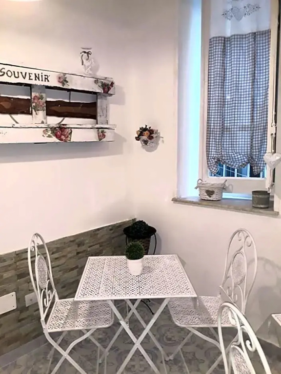 Emanuela Home