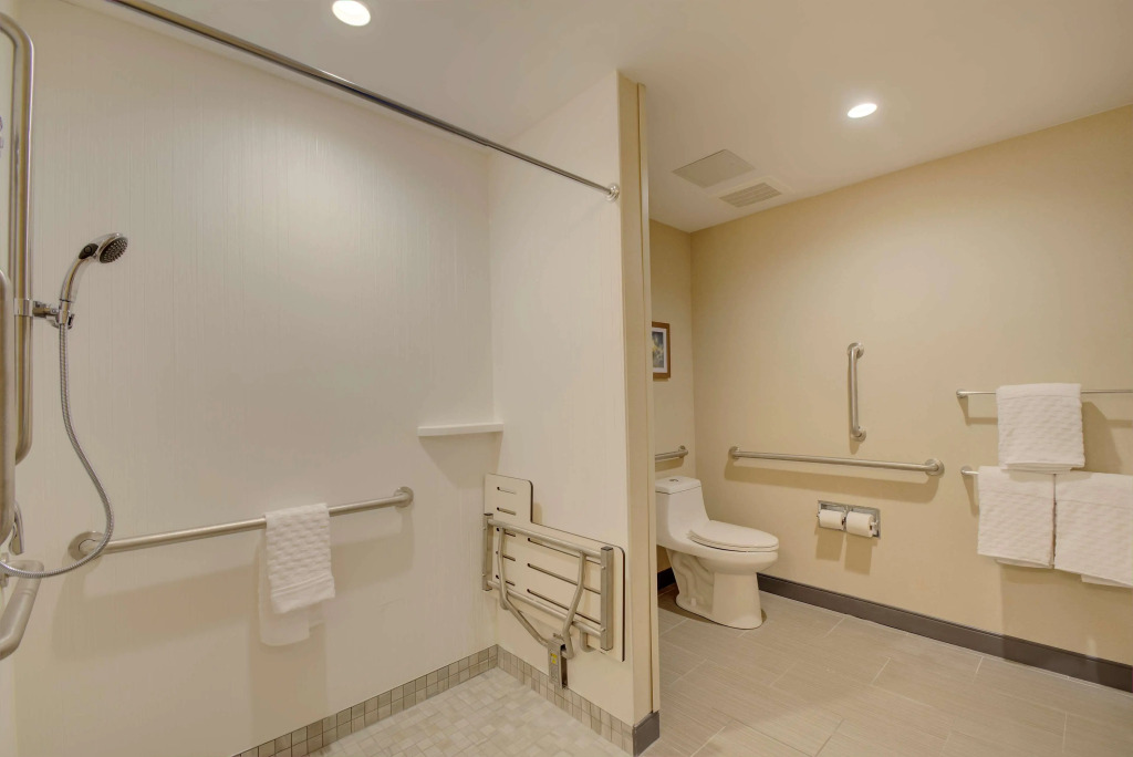 Best Western Hampshire Inn & Suites