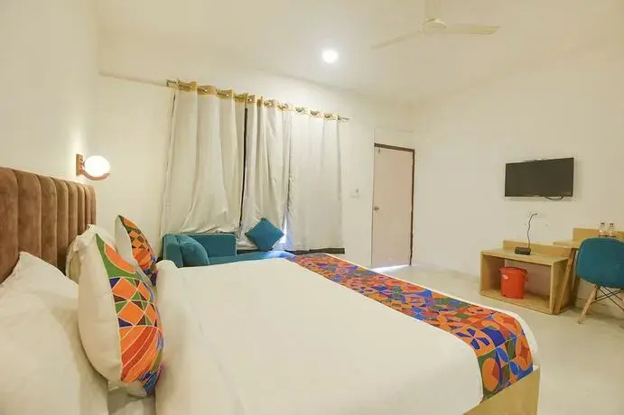 FabHotel Morjim Bliss