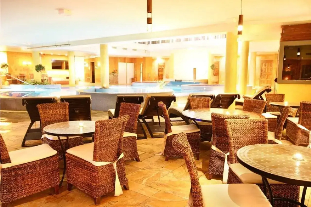 Отель Grand Rose SPA