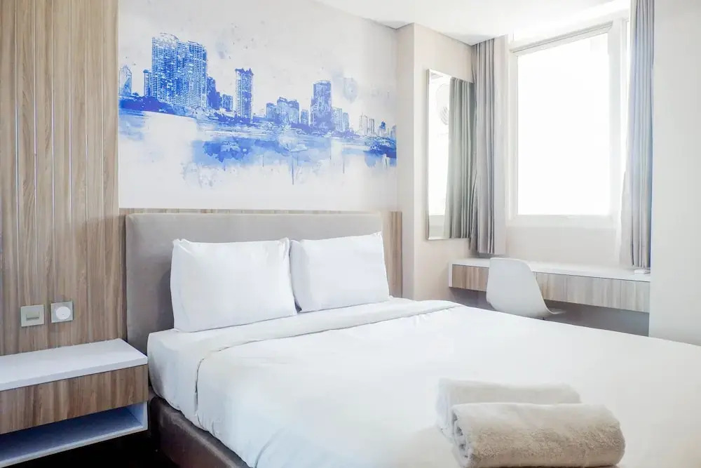 Strategic 2Br Apartment Connected to Marvell City Mall at The Linden