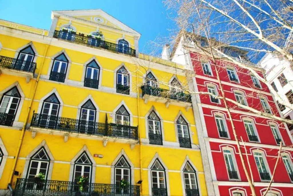 CharmingLoft Lisbon Avenida Large and Stylish Apt