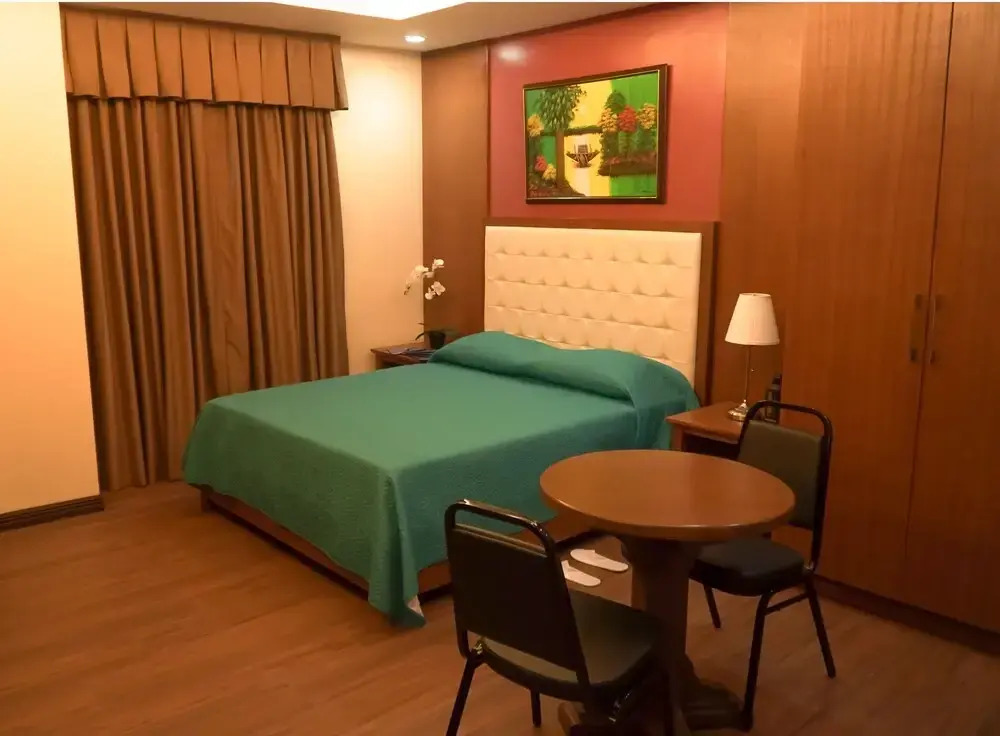 M28 Hotel and Apartments
