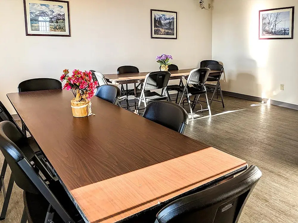 Urbana Inn & Suites