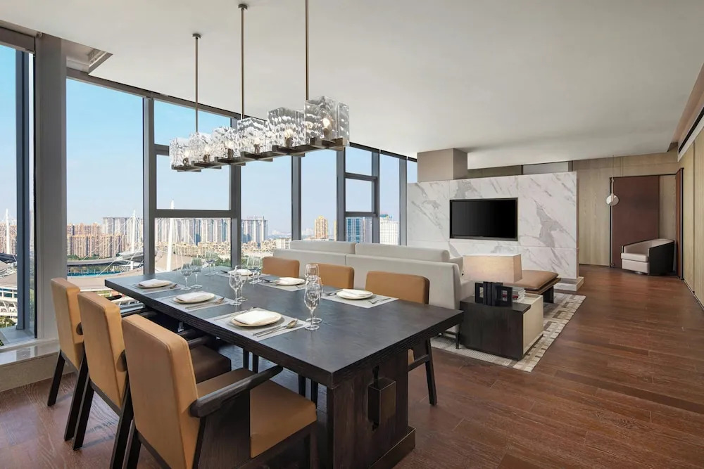 Courtyard by Marriott Luoyang