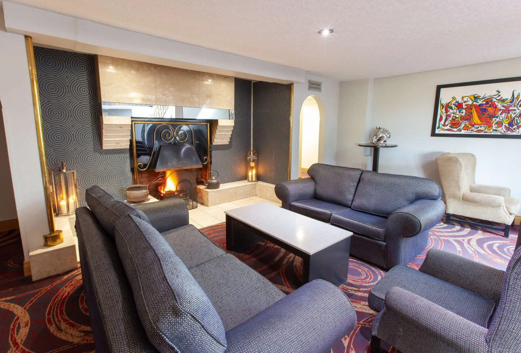 Best Western Plus White Horse Hotel