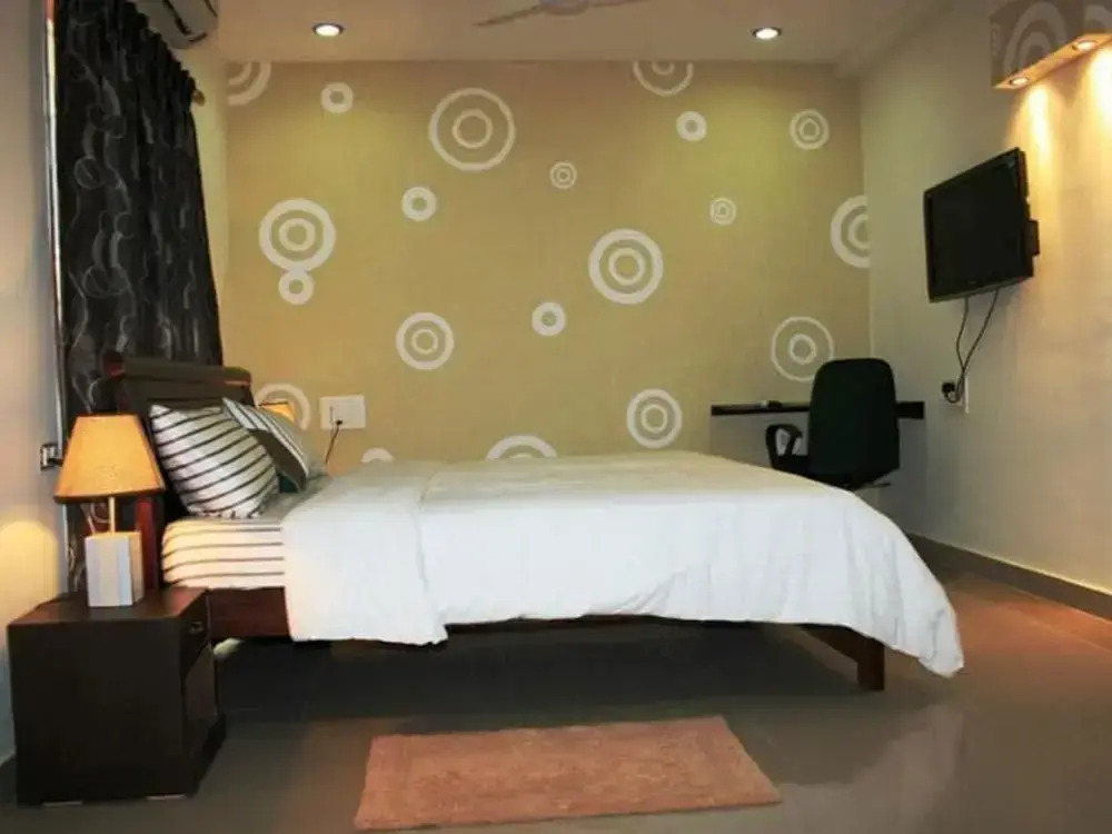 Falcons Nest Studio Apartments