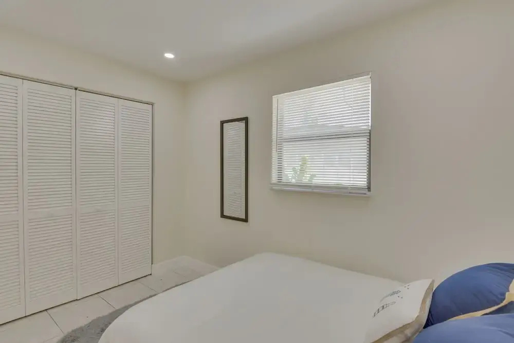 Nifty Miami Apartment ~ 5 Mi to Downtown!