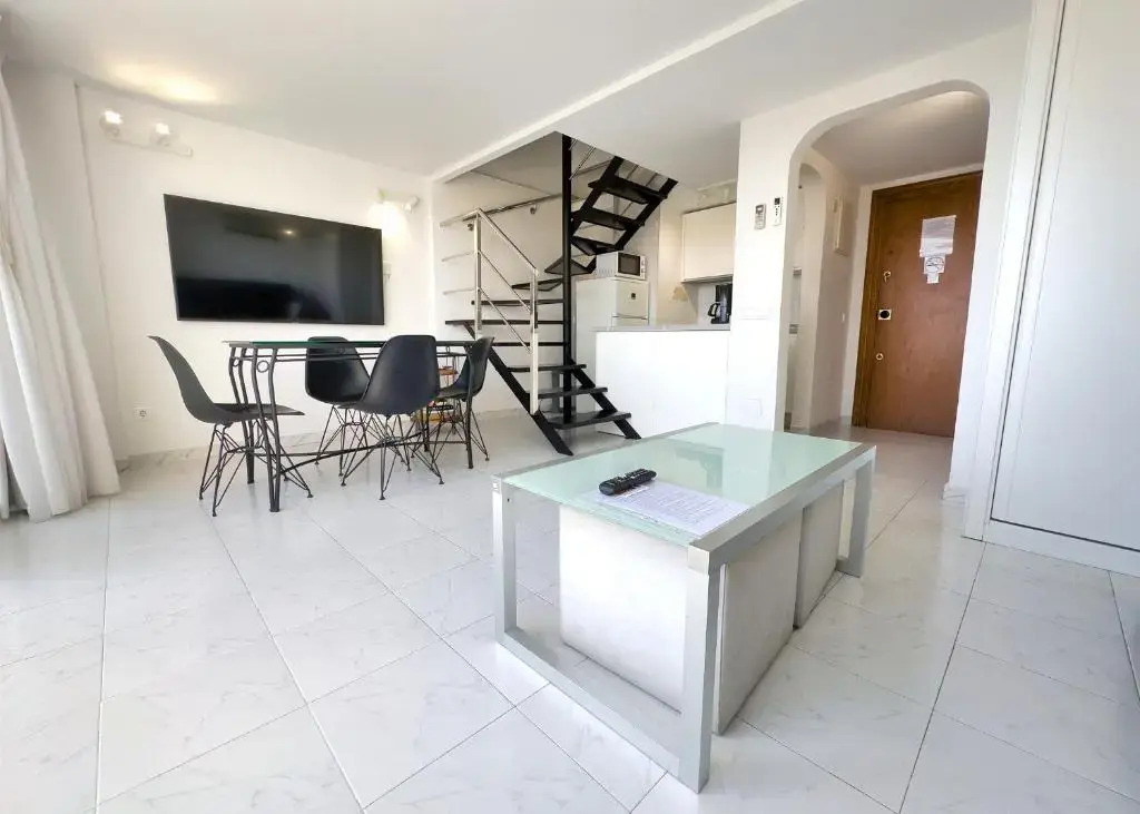 Skol 514 East Facing Duplex Apartment with Sea Views