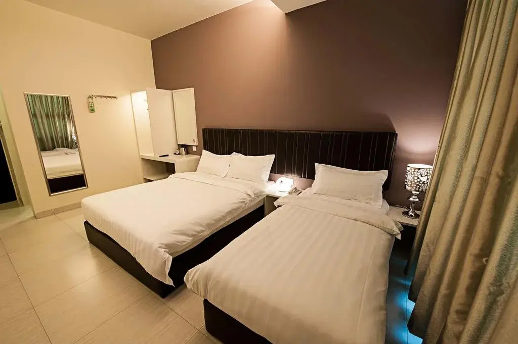 Seven Hotel