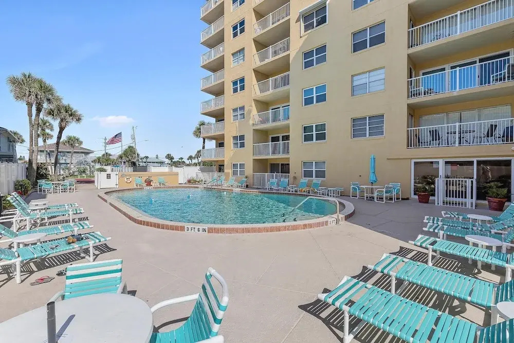 Ponce de Leon Towers 207
