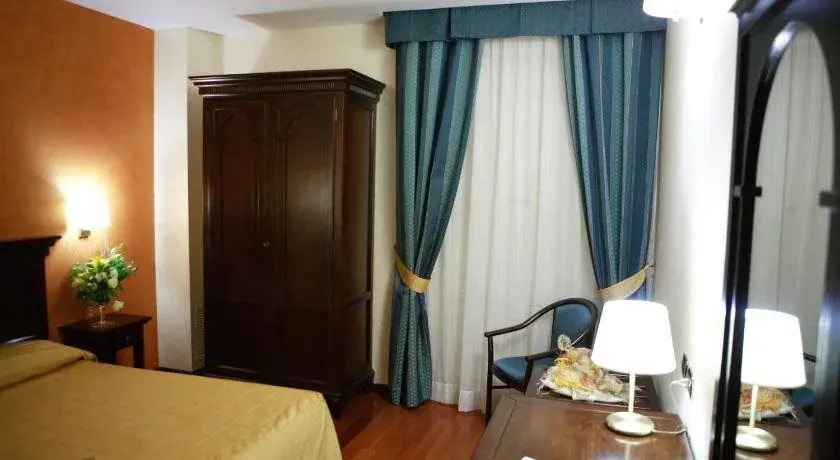 Hotel Teocrito