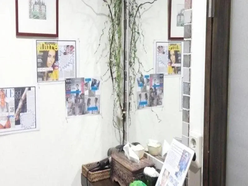 Cuimei Suite Guesthouse For Female Only (только для женщин)