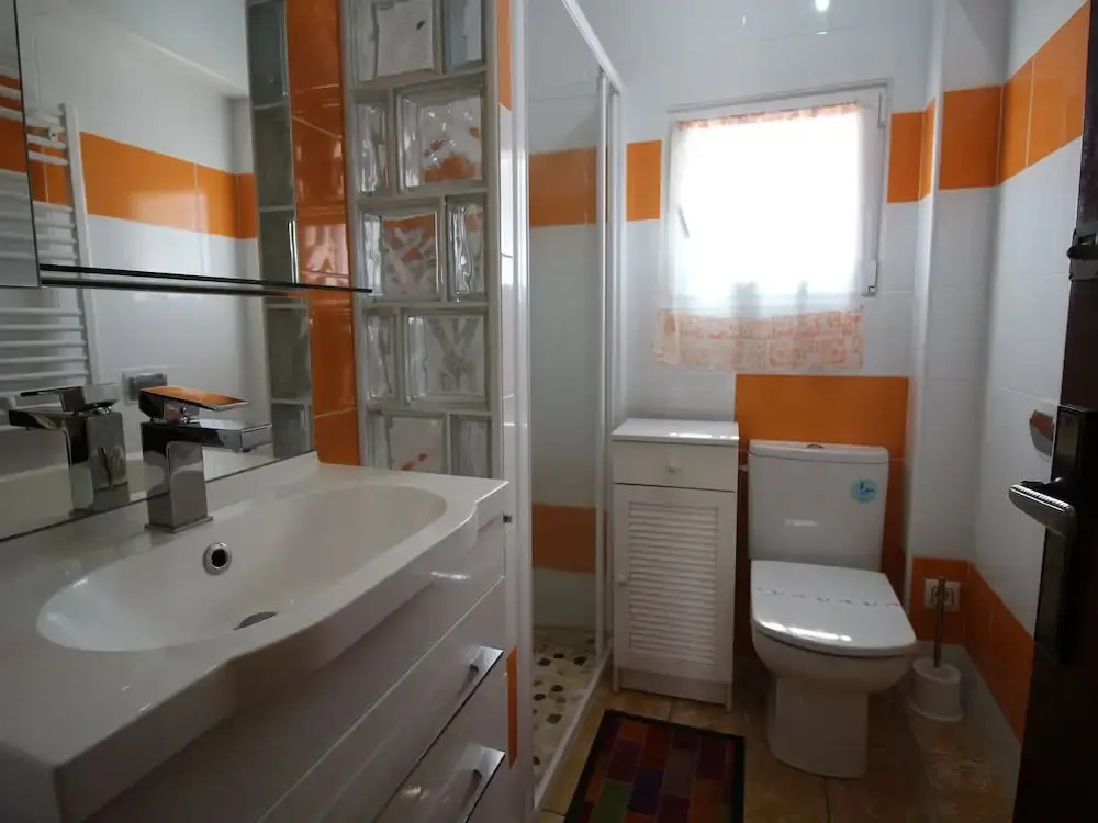 Comfortable Property in Empuriabrava With Garden, Barbecue and Three Bedrooms
