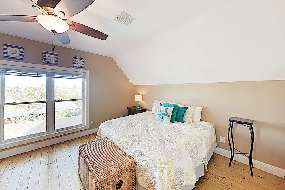 4BR 4BA Beach Beauty Port Aransas by RedAwning