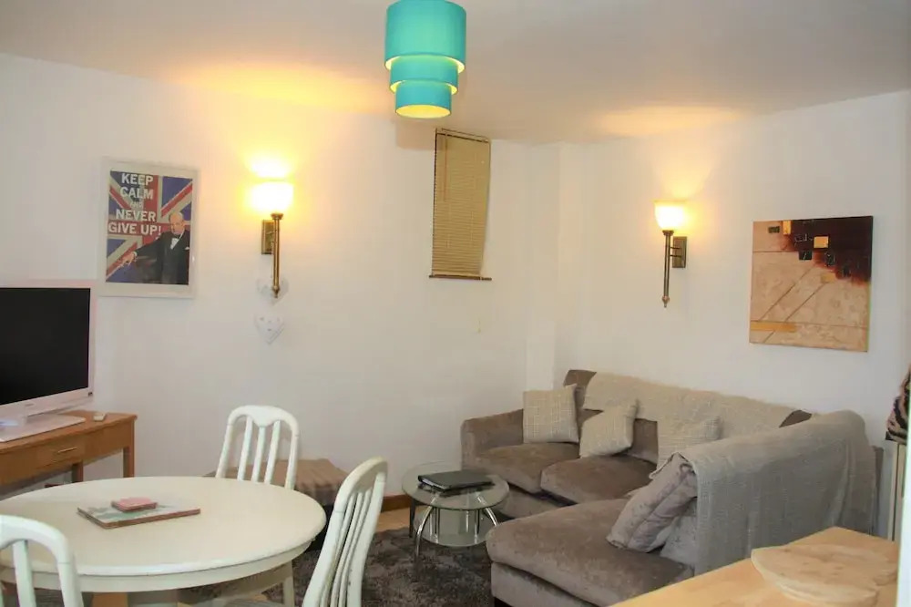 The Hay Suite
