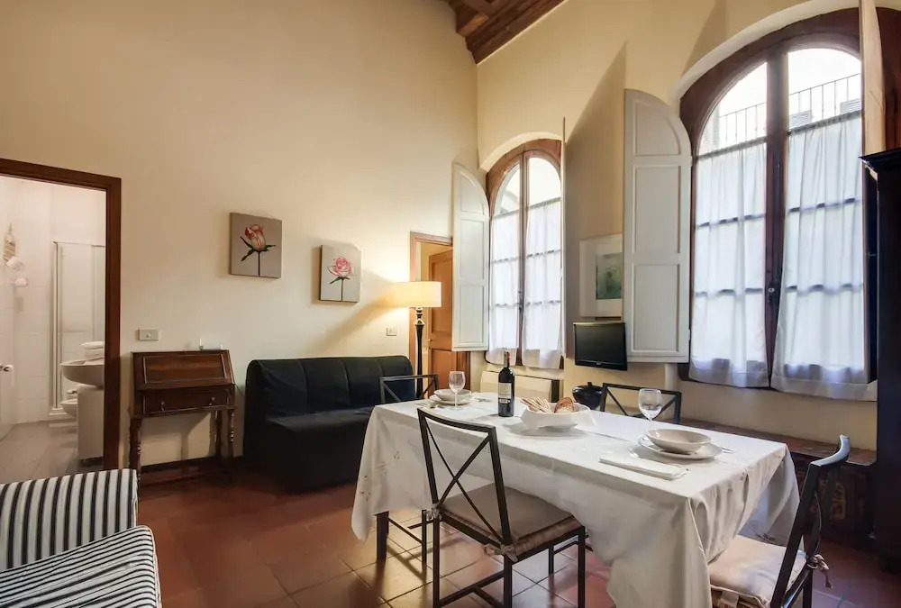 Florence Apartments