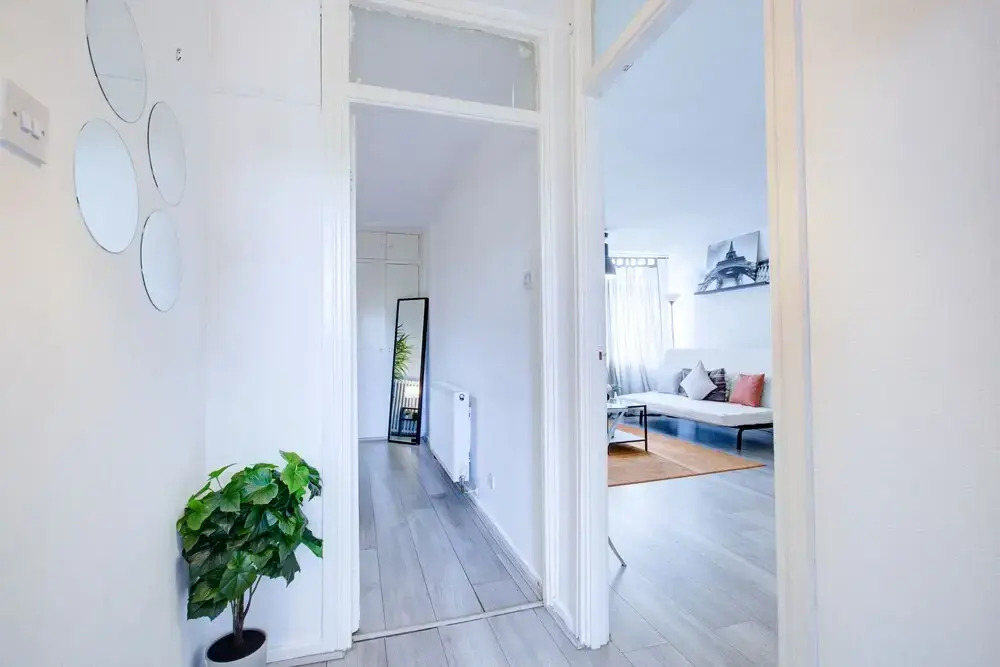 Kilburn Private Family Apartment