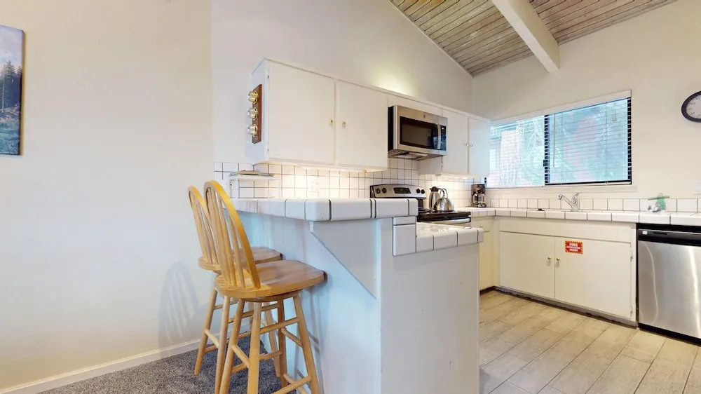 Mammoth West #116 4 Bedrooms 3 Bathrooms Condo
