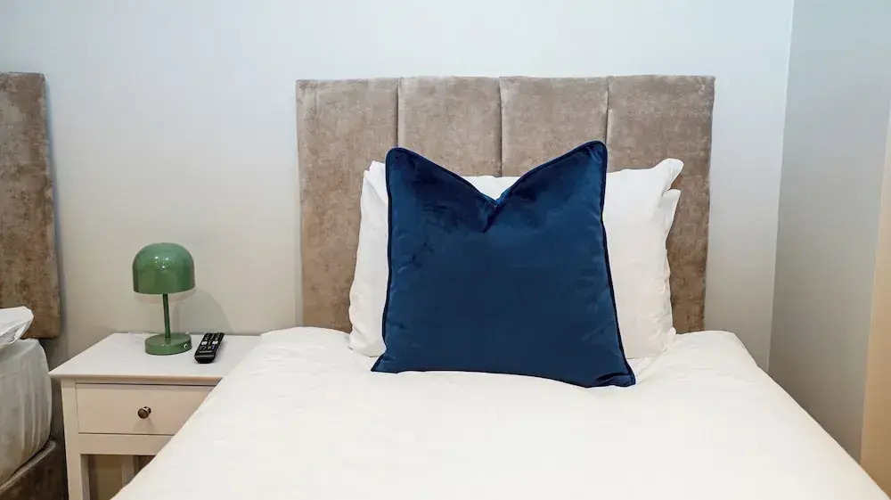 Wisteria F2 - single beds
