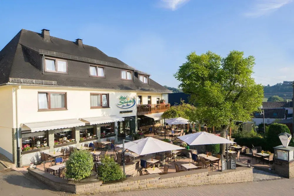 Eifel Hotel Schneider am Maar