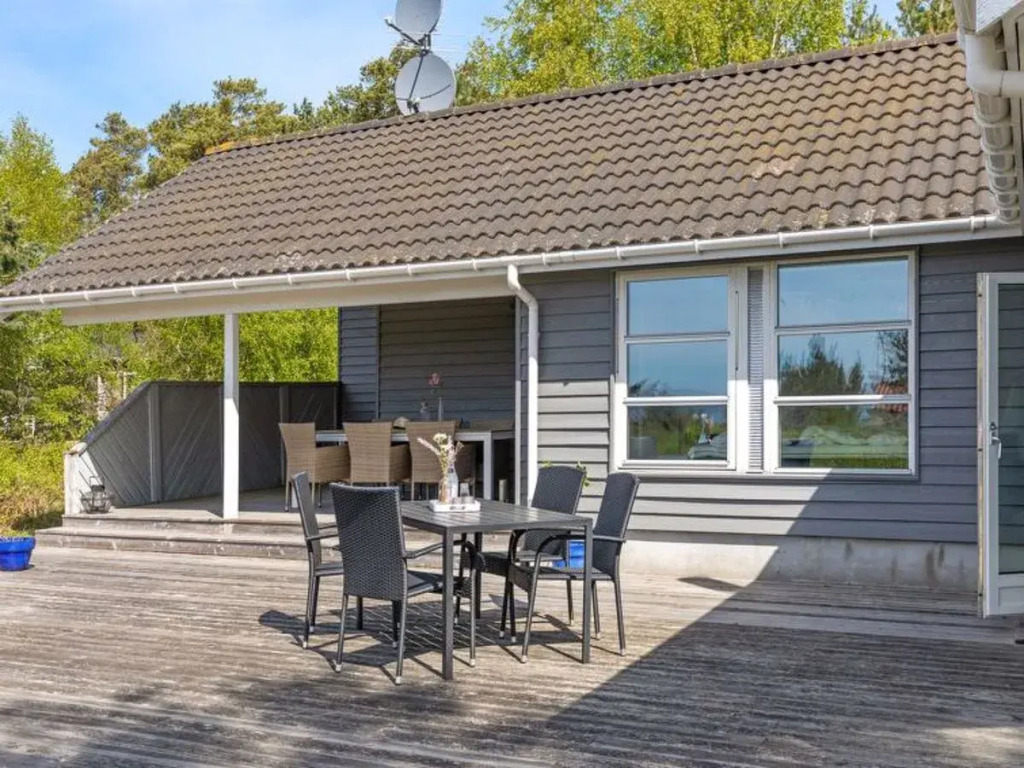 "Roze" - 150m from the sea in Bornholm