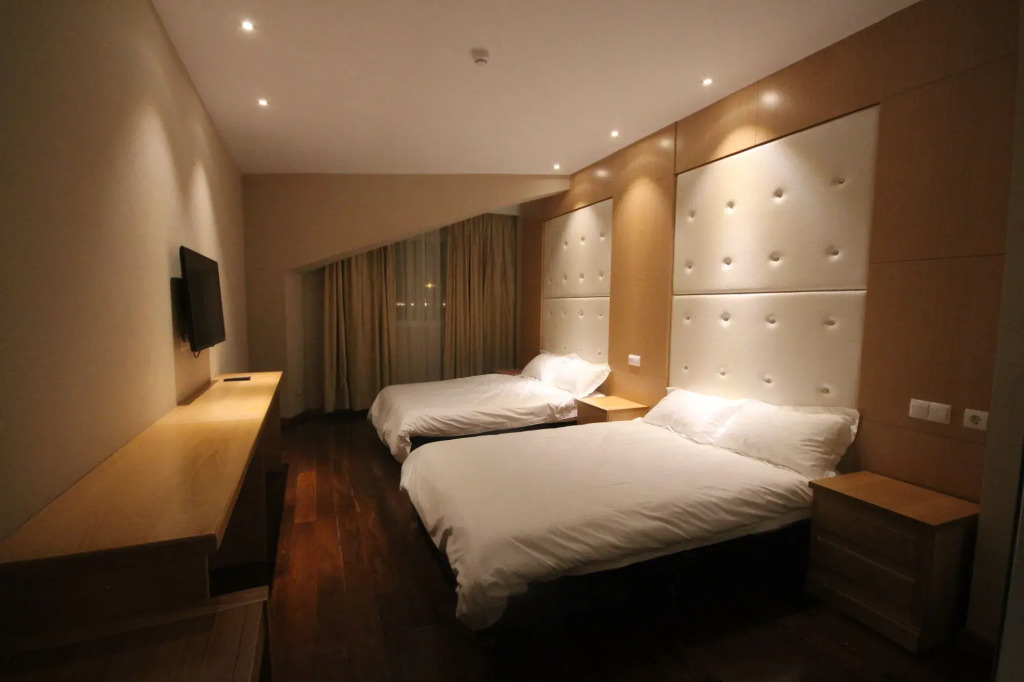 Menoir Dorsett Madrid Leganés