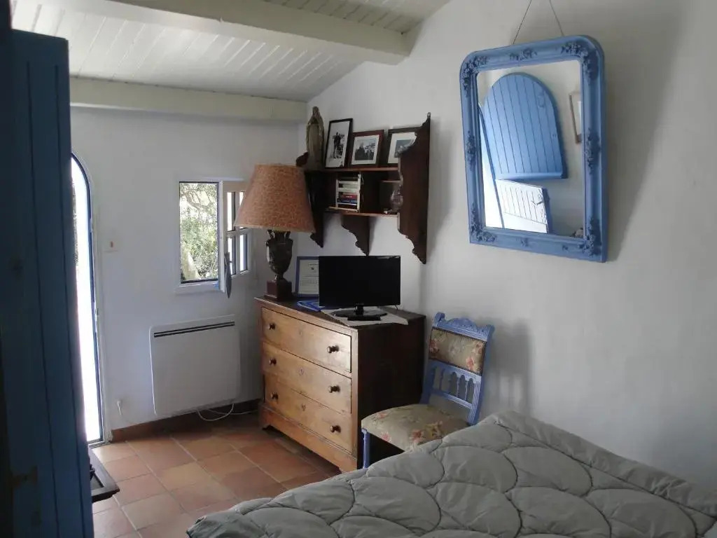 Le Buzet Bleu Bed & Breakfast