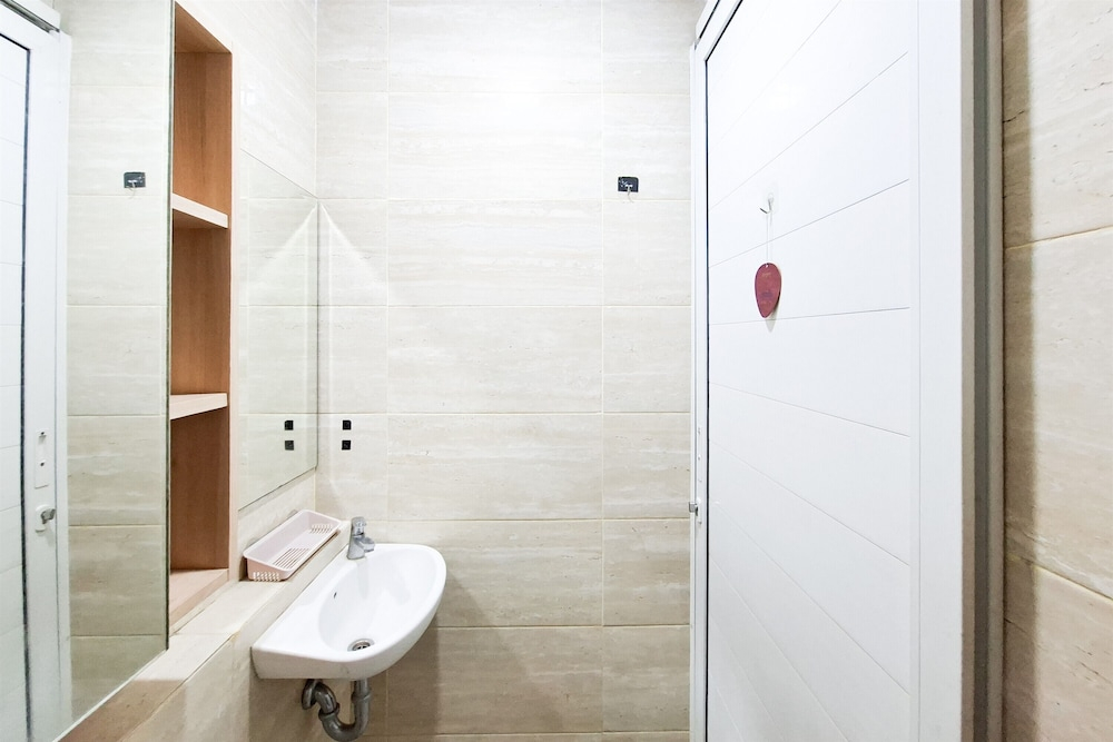 Modern Look Studio Apartment At Springwood Residence Tangerang