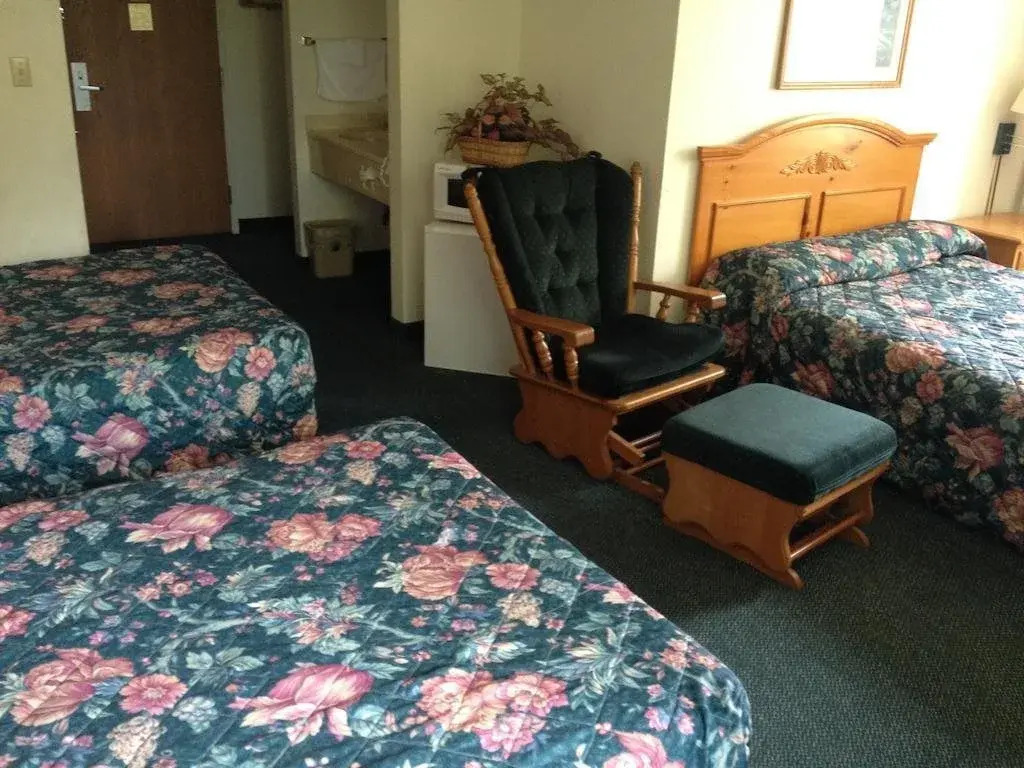 Heritage Inn & Suites