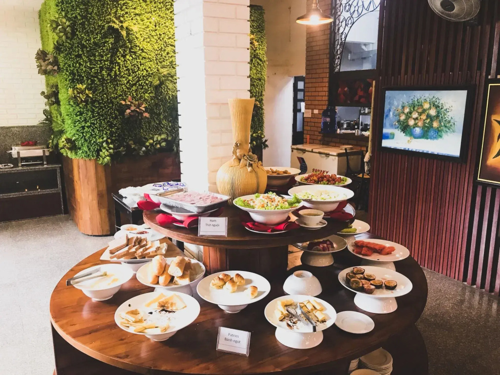 Eden Hue Hotel