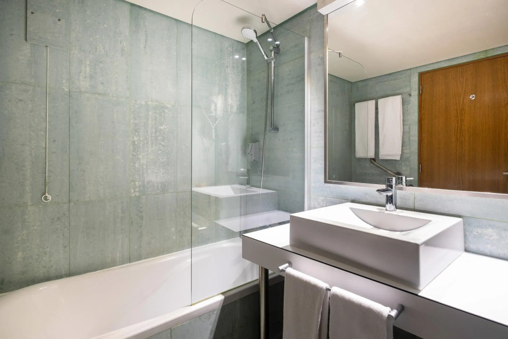 The Azoriani Boutique, Ascend Hotel Collection