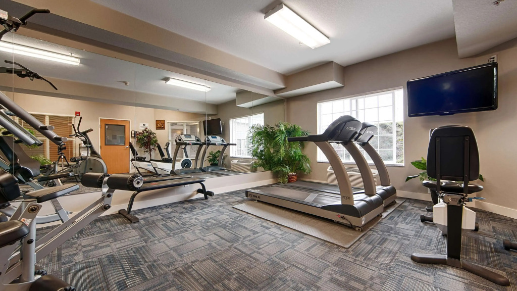 Best Western PLUS Mountain View Auburn Inn