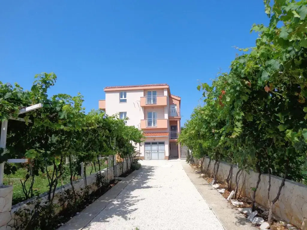 Villa Palas Apartments