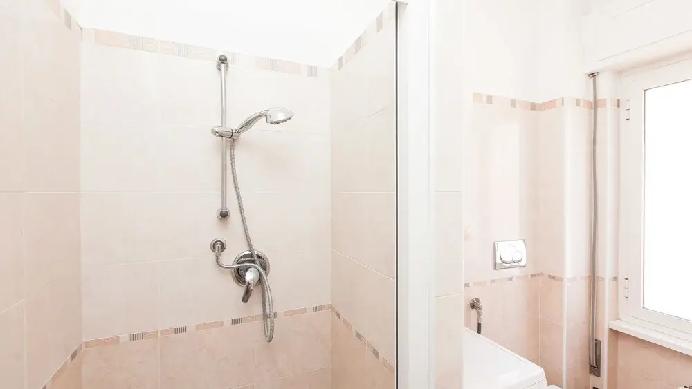Guinizzelli Apartment