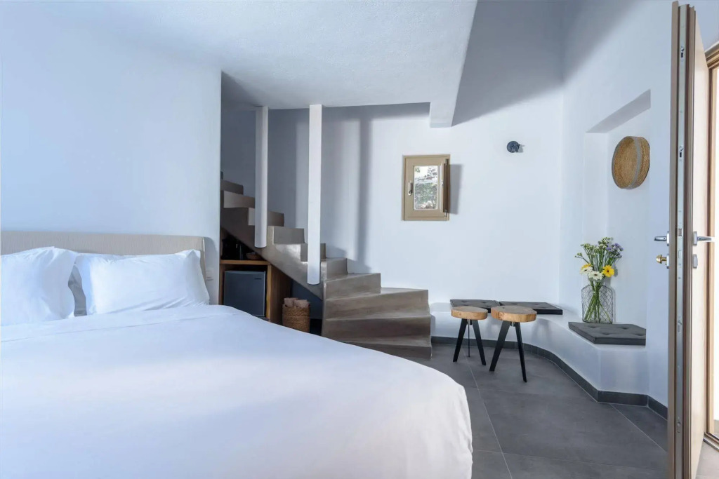 Earino Suites and Villa