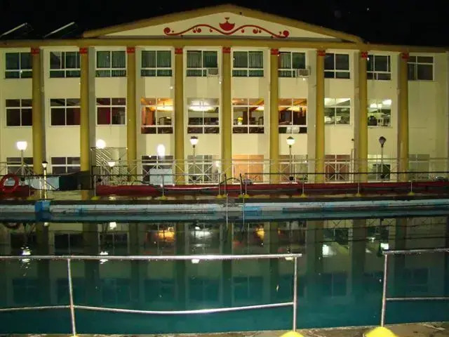 Shahee Resorts