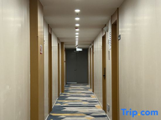 Huang Guan Urban Love Hotel