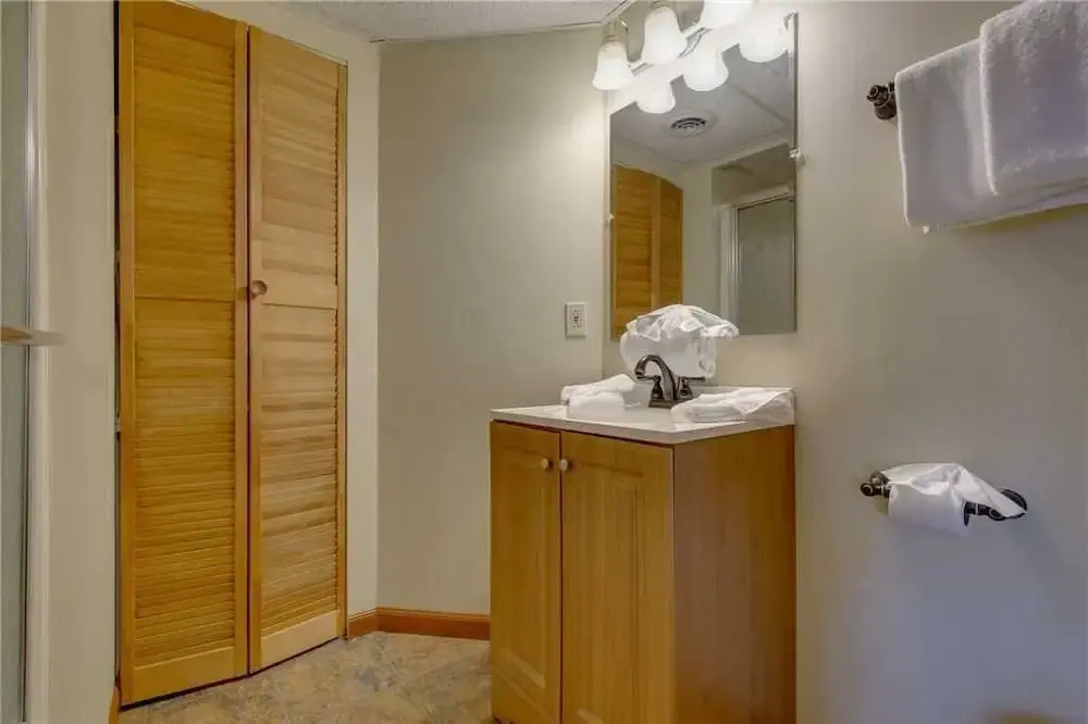 Smoky Mountain Dreams - Three Bedroom Cabin