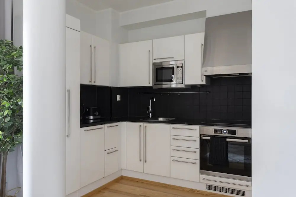 2ndhomes Deluxe Apt w Sauna & Balcony