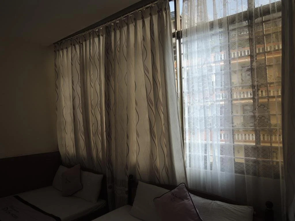 DẠ LAN HOTEL