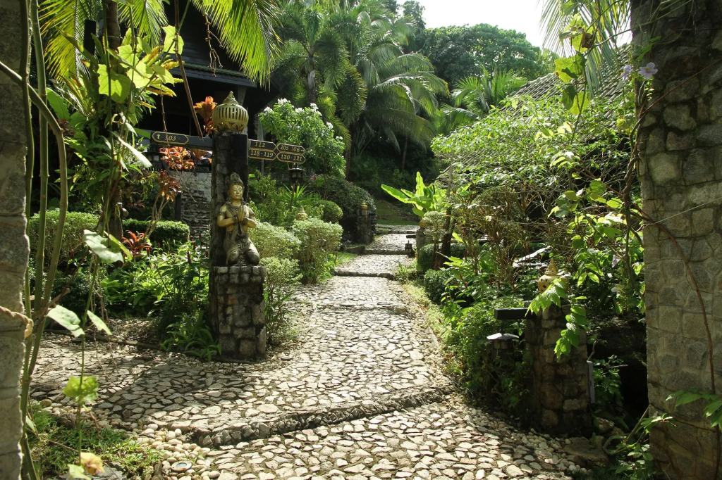 Boomerang Village Resort Kata