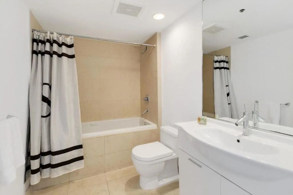 Bright Studio in Brickell by Sonder