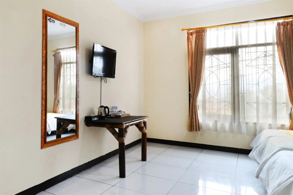 Saung Balibu Hotel