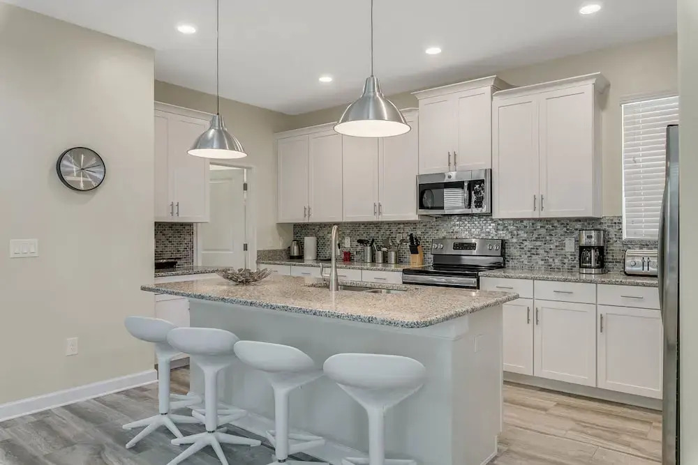 Storey Lake - 5 Bedroom Pool Home- 1667ST